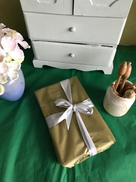 Preloved Observer Book of Furniture (Free P&P)