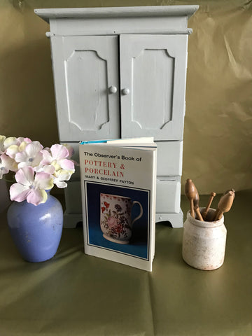 Preloved Observer Book of Pottery & Porcelain (Free P&P)