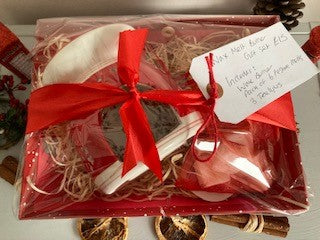 Christmas Gift Box with a wax burner, a bag of wax melts and 3 unscented tealights